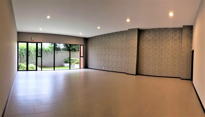 Vendo Apartamento con 298.00m2 totales en Zona 14 - Miniatura 10
