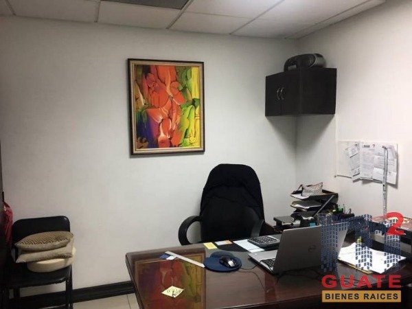 Oficina de 386 m2 de construcción en Renta, Zona 10 — foto 6