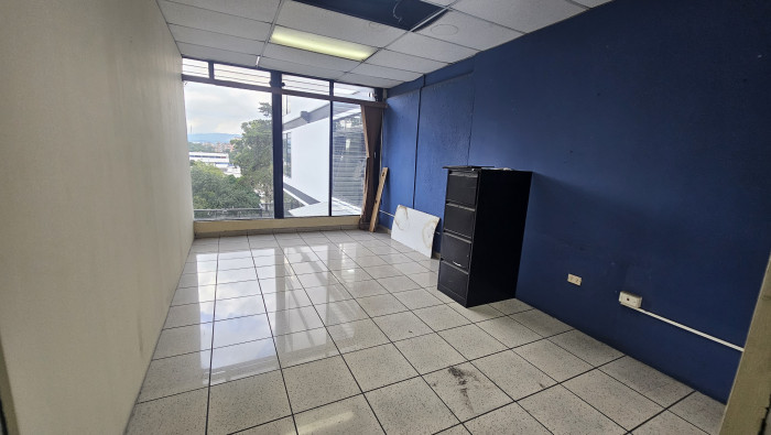 LOCAL EN #RENTA EN ZONA 9 — foto 3