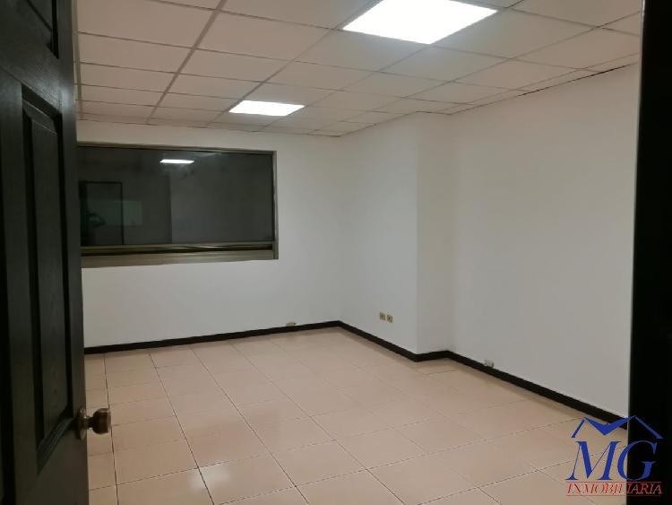 ALQUILO OFICINA EN EDIFICIO TORINO ZONA 10 — foto 2