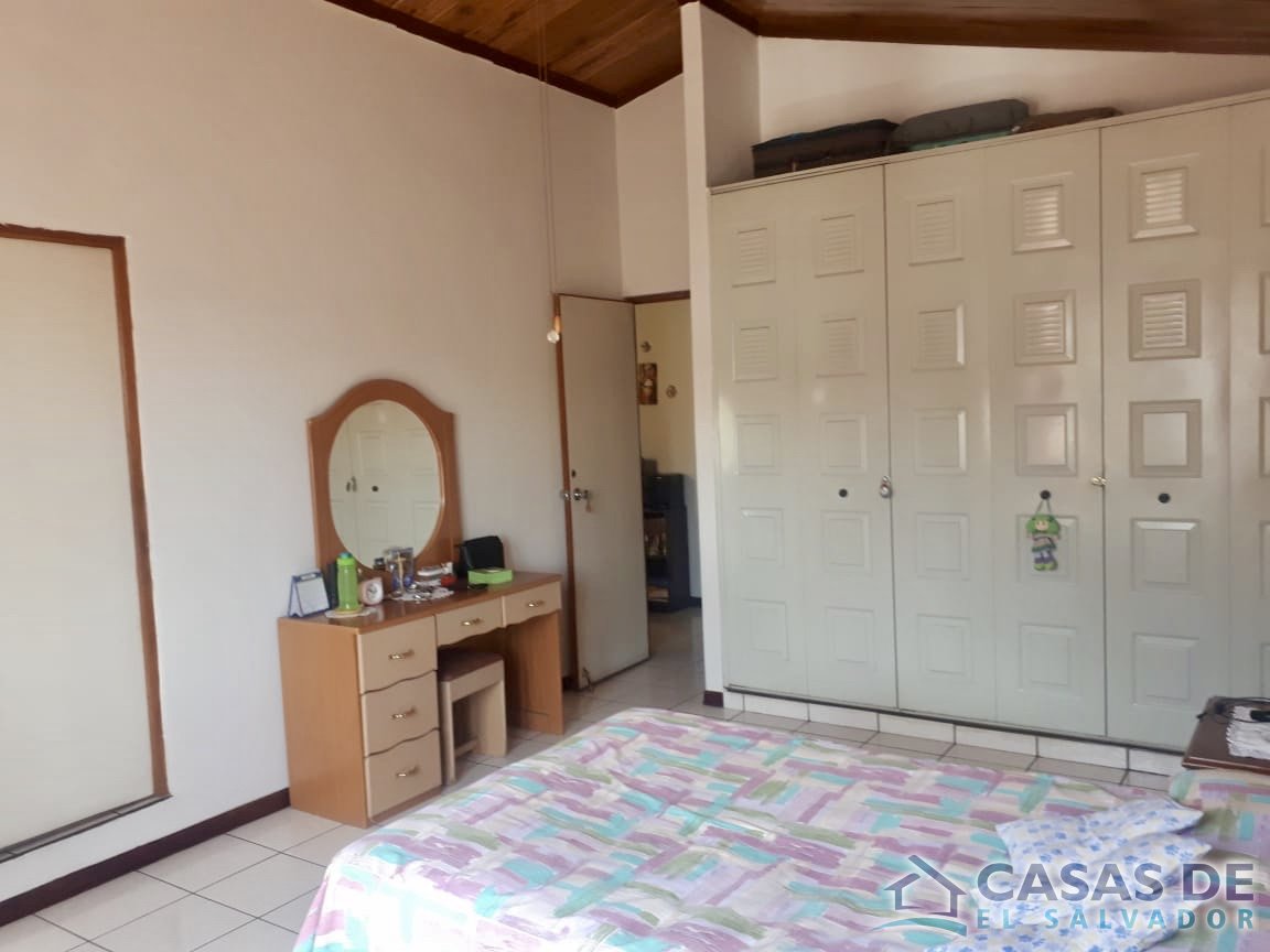 Escalon Privado zona Torre Futura, Seguridad, Céntrico
