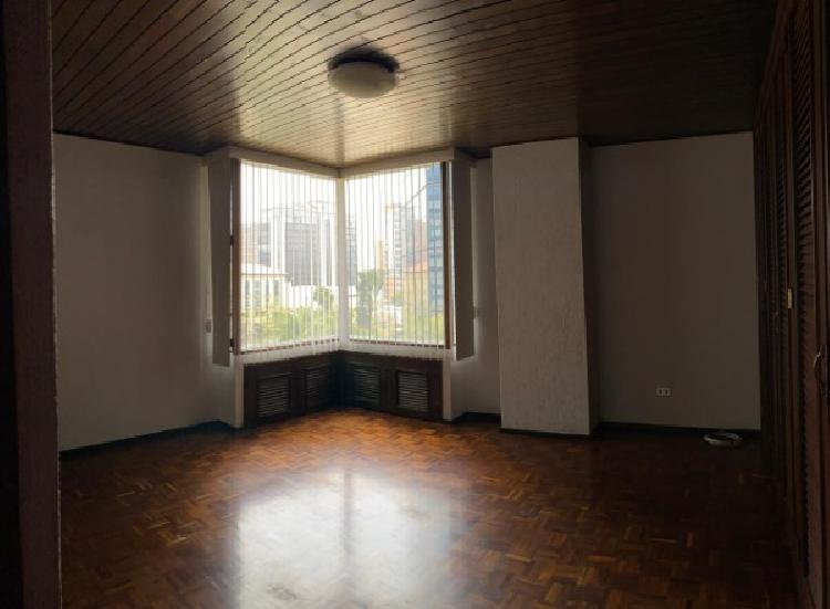 APARTAMENTO EN RENTA EN ZONA 10 — foto 3