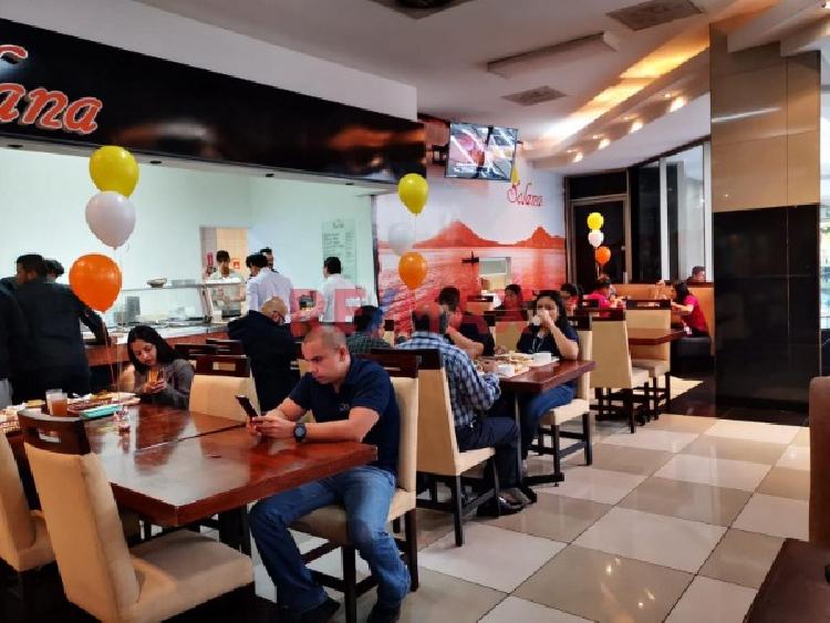 Zona 10 Local Comercial en Edificio Interamericas - 2