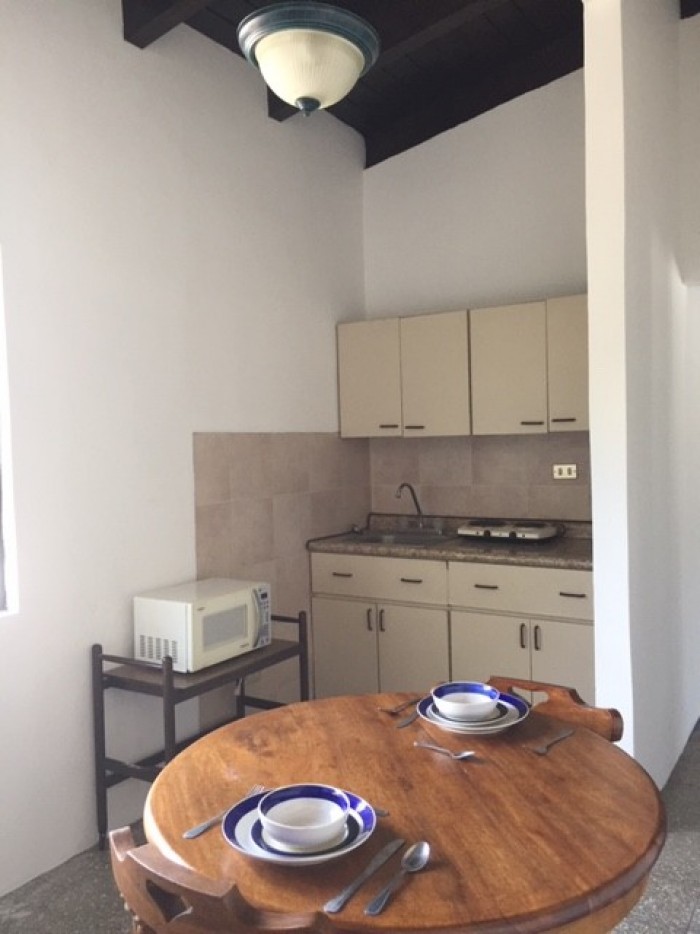 Rento apartamento amueblado en zona 10 — foto 4