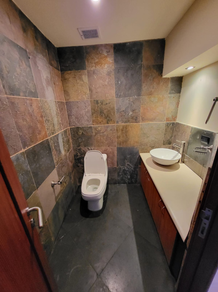Apartamento en alquiler Torre Nova zona 13 - Image 3