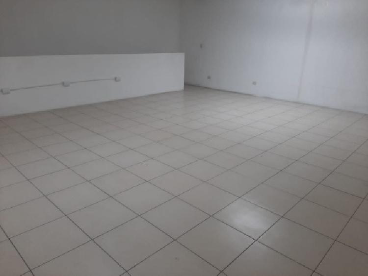BODEGA EN RENTA EN CENTRO 5