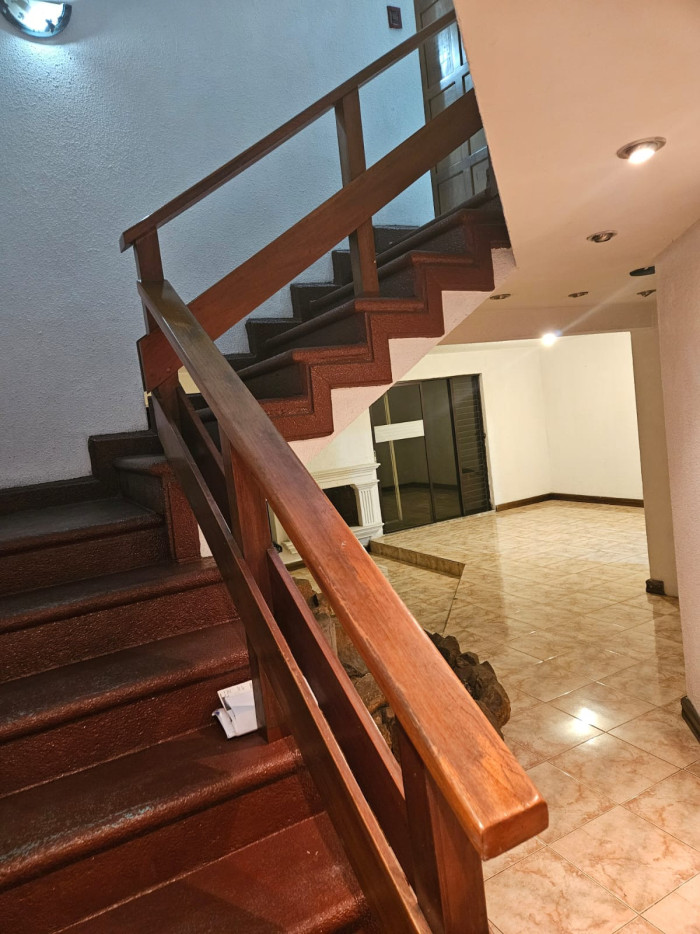 Casa en alquiler en zona 11 las charcas Guatemala