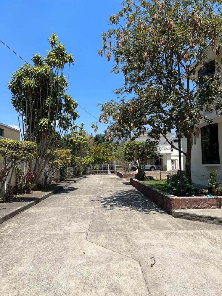Vendo casa y terreno (juntos) en San Cristobal, z8 mixc — foto 14