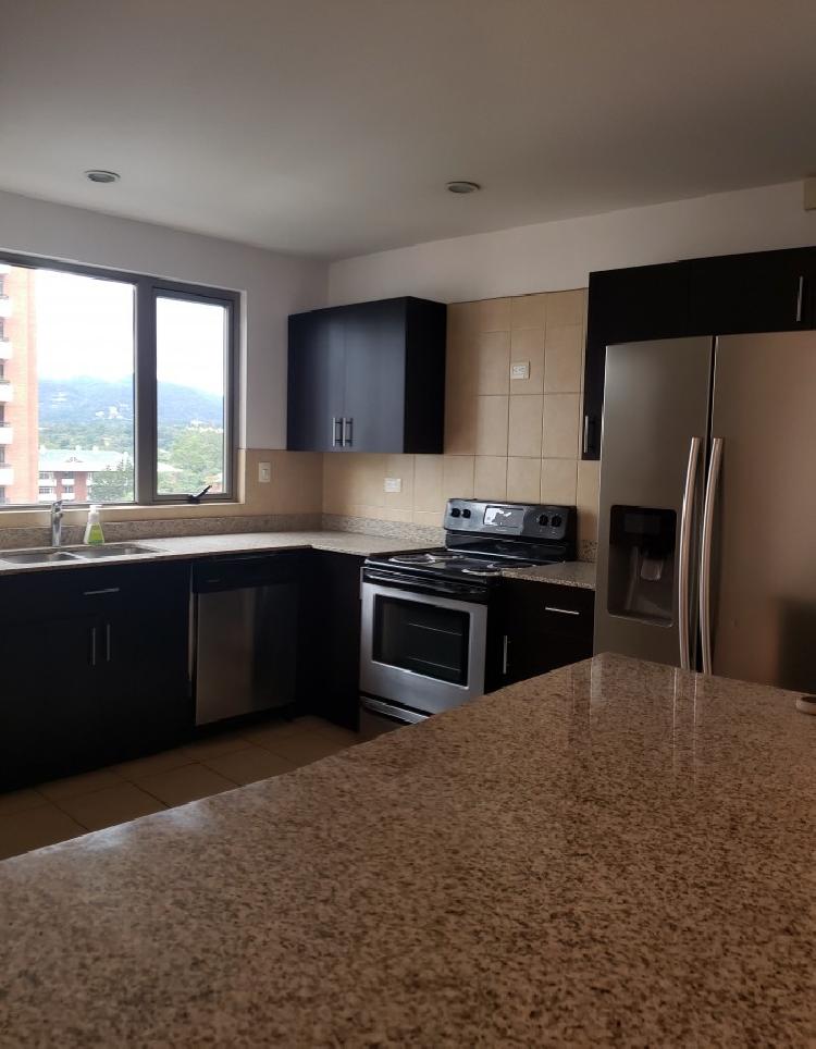 Apartamento alquiler 3 Habitaciones Zona 14 - Miniatura 9
