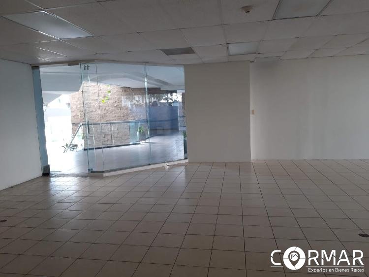 Local comercial amplio en alquiler, zona 10 - Image 3