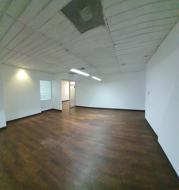 Rento Oficina de 154 m2 en Zona Viva Zona 10 - Miniatura 6