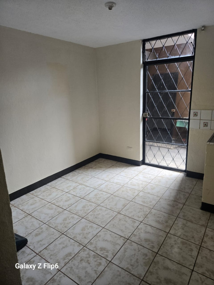EDIFICIO EN VENTA EN ZONA 5, JARDINES DE LA ASUNSIÓN