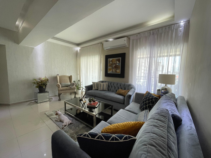 Apartamento Amueblado en Renta, en Evaristo Morales - 3