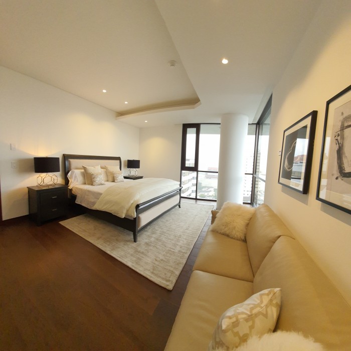 Vendo EXCLUSIVO Apartamento con 389m2 en Zona 14 - Miniatura 7