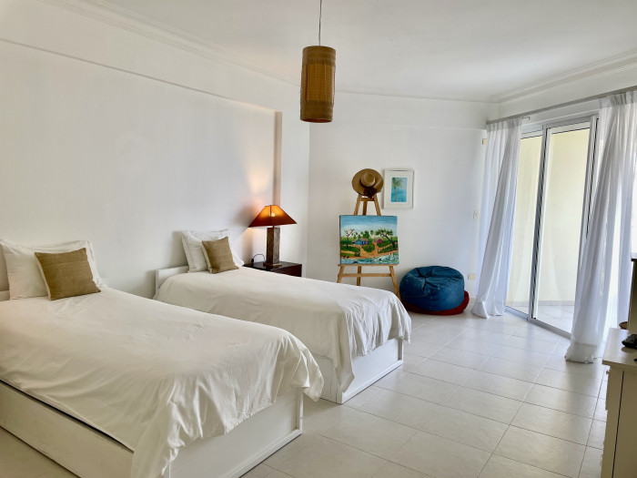 APARTAMENTO EN PRIMERA LINEA DE PLAYA - 4