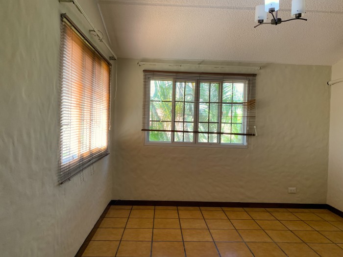 Santa Elena, res. privado, casa en venta. - 8