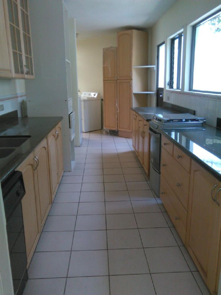 Plus Real Estate renta casa en zona 14 — foto 6