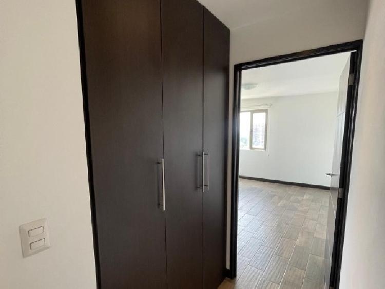 APARTAMENTO EN RENTA EN ZONA 10 — foto 3