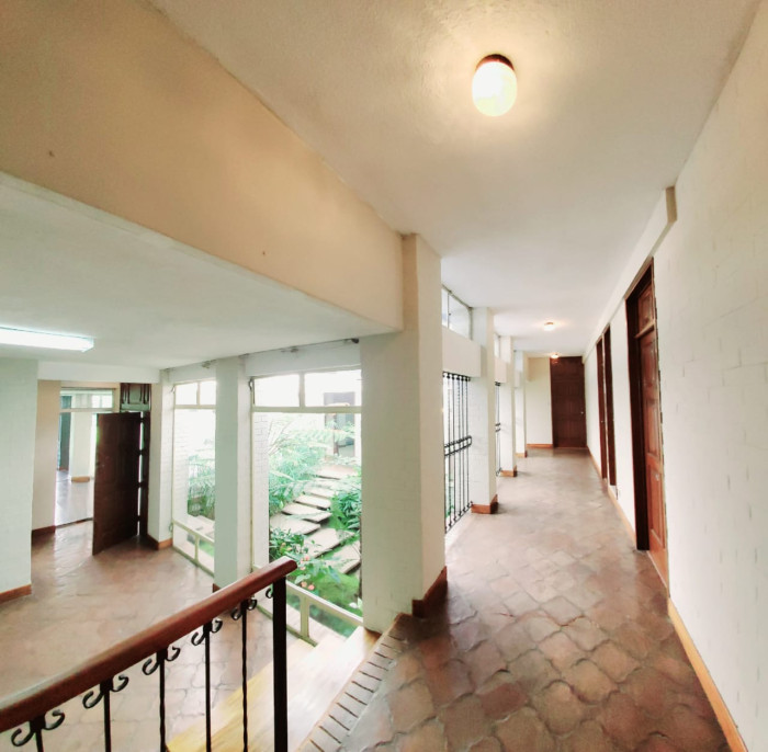 CASA GRANDE EN VENTA EN ZONA 15 VHll — foto 9