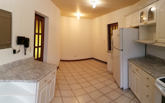 RENTA APARTAMENTO DE 3 HABITACIONES EN ZONA 15 VH2 - Image 5