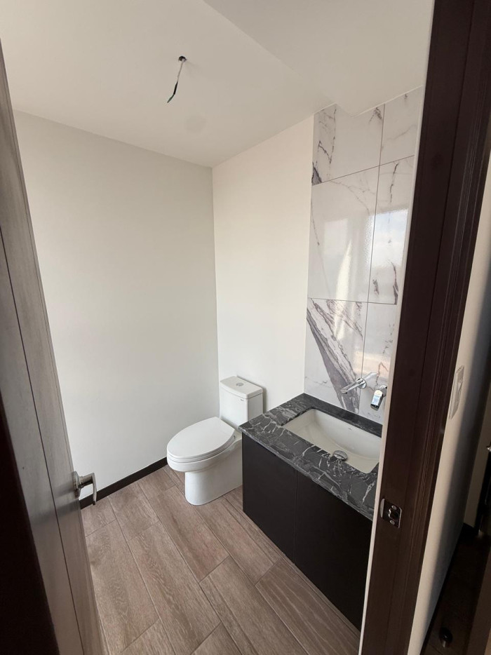 Apartamento grande en venta en zona 11 de Guatemala. - Miniatura 4