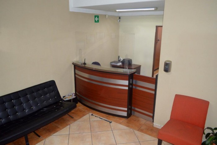 Venta de Ofibodega dentro de Empresarial  zona 4 Mixco - Miniatura 10