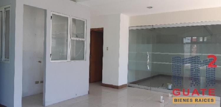 Local de 68 m2 de construcción en Renta, Zona 13 — foto 2