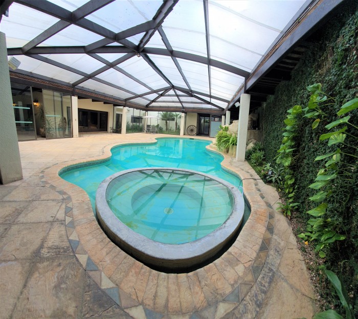 Hermosa Casa en Venta en Zona 14 Guatemala - Miniatura 9