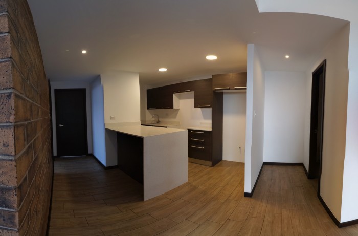 Rento lindo apartamento en edificio de zona 10 - Miniatura 4