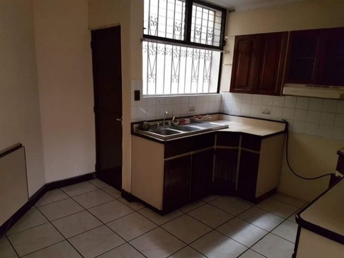 Casa en venta en Cañadas de Mariscal, zona 11. - Miniatura 7
