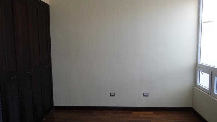 CASA EN RENTA DOS NIVELES, ZONA 15 — foto 9
