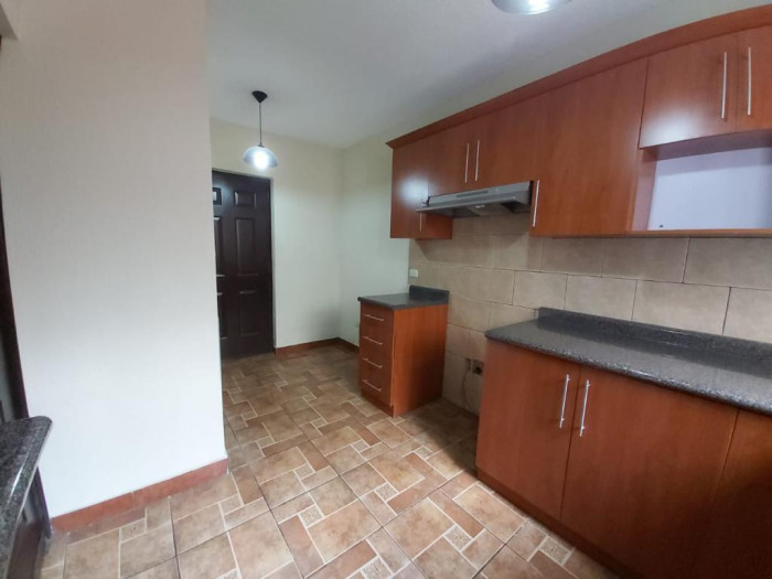 Casa en venta en Condominio Residencial Zona 7 Mixco - Image 3