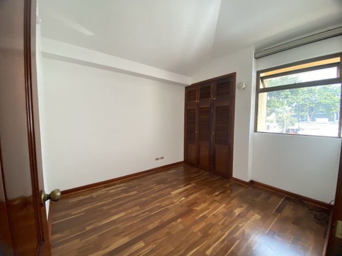 Apartamento en Renta zona 10 Guatemala - Miniatura 12