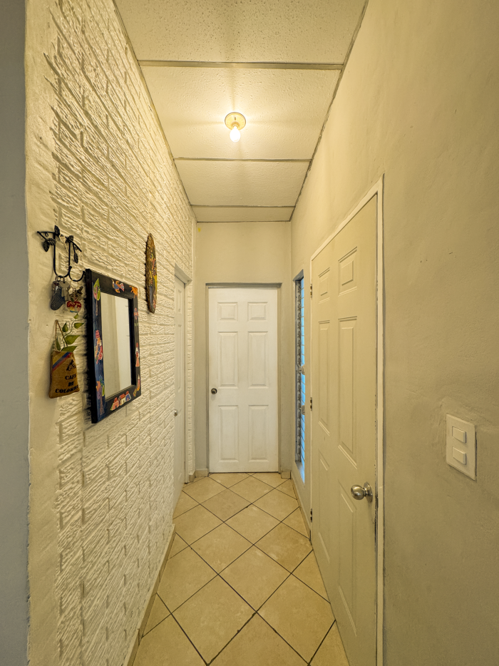Casa remodelada en la Cima 4 en venta solo para mudarse - 4