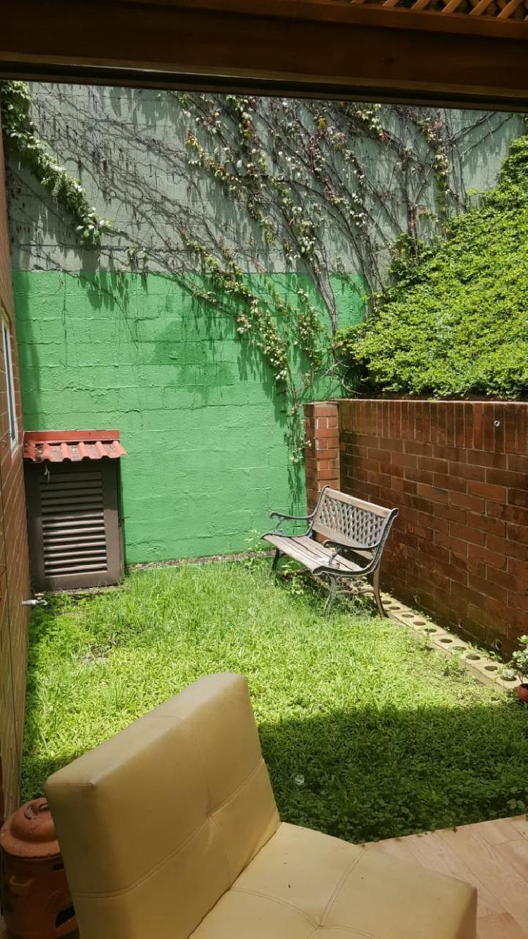 Venta de amplia casa en Rotondas de Kanajuyú zona 16. - Miniatura 5