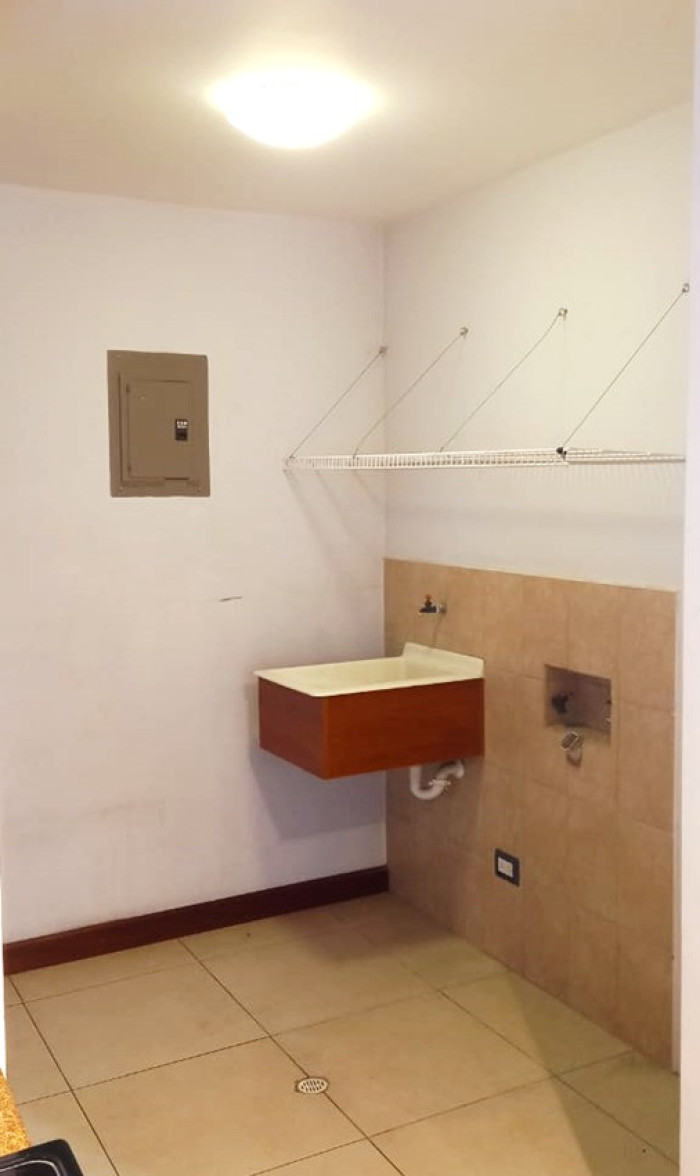 APARTAMENTO EN RENTA ZONA 14 LA CAÑADA - Miniatura 7