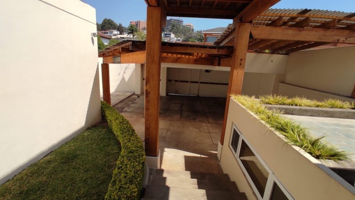 Plus Real Estate Renta casa en zona 13 — foto 6