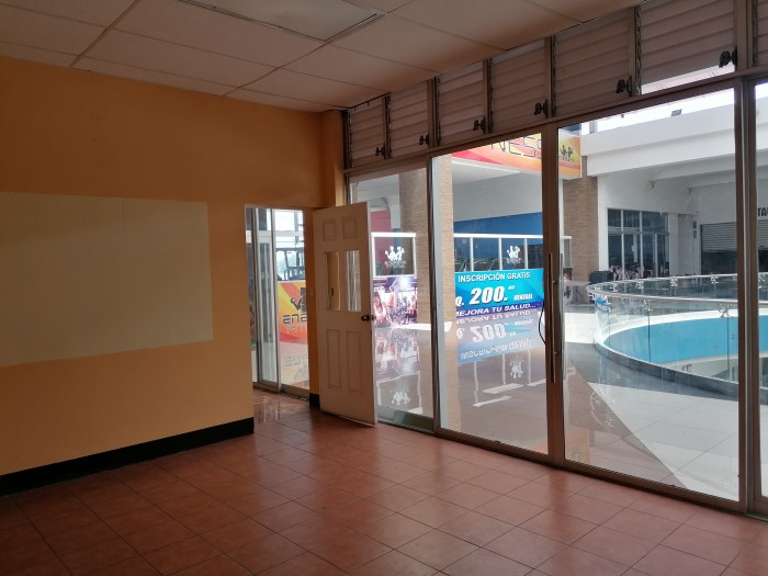 Opción de local u Oficina en Renta en la Roosevelt - Miniatura 9