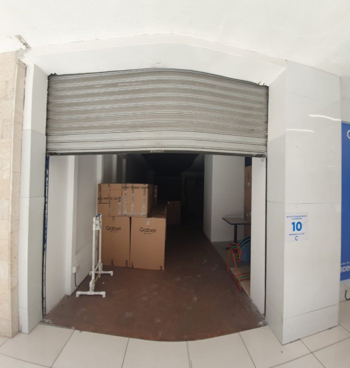 Local comercial en renta en zona 10 sobre Los Próceres — foto 3