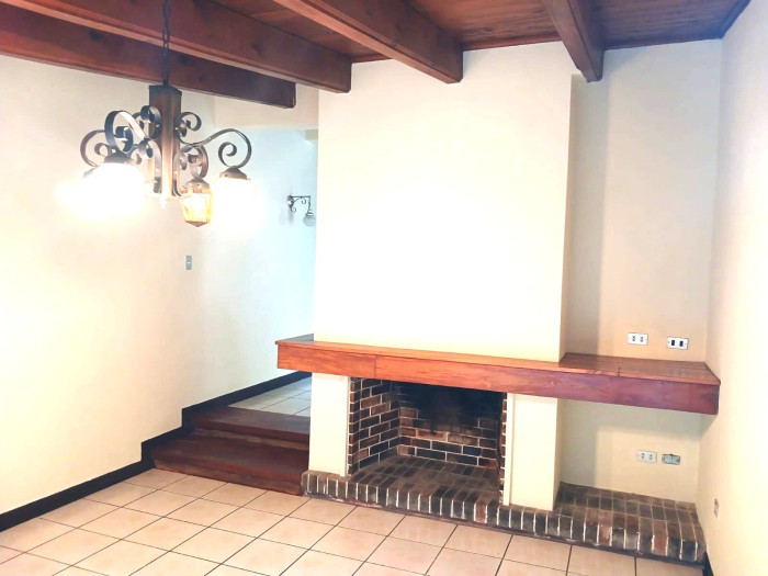 Casa en Venta en Zona 11 - 11