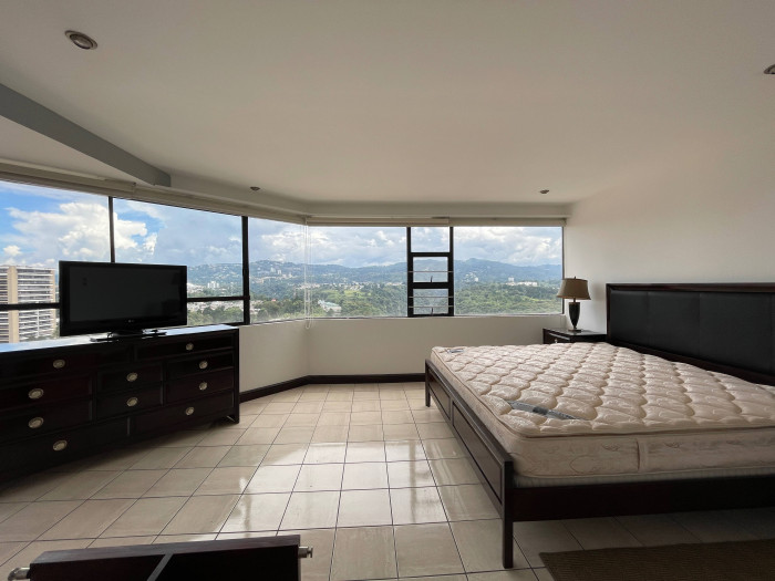 Plus Real Estate vende / renta apartamento en zona 14 — foto 5