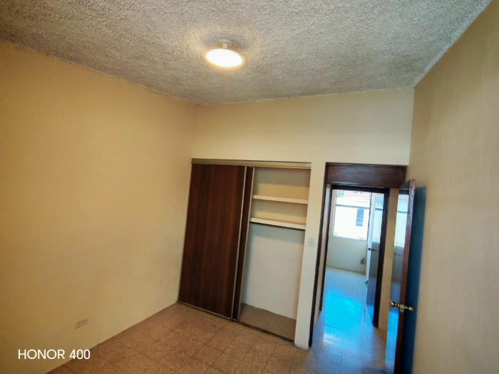 Rento Casa en Villa Fontana, Mariscal Zona 11 - Miniatura 17