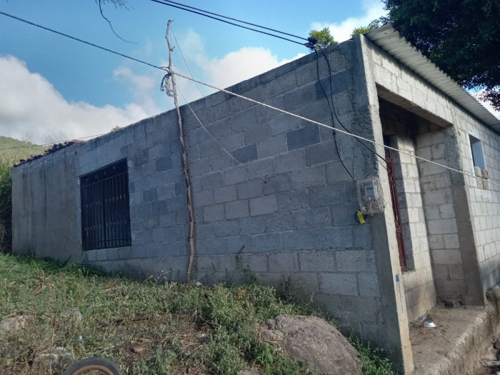 Casa Casillas Santa Rosa aldea San Juan Bosco - Image 4