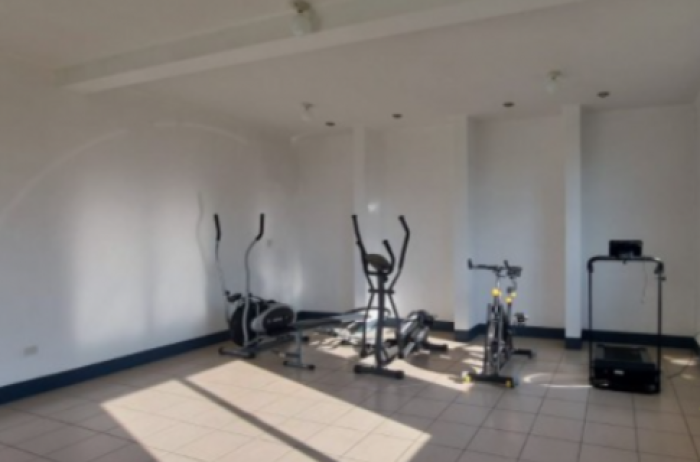 Apartamento en zona 16 CERCA DE PULTE - Miniatura 8
