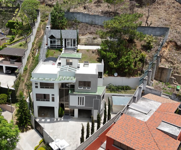 Casa grande en venta zona 16 la montaña - Miniatura 17