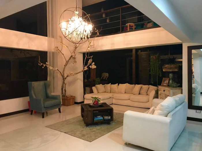 ZONA 15. ALQUILO O VENDO APARTAMENTO TIPO LOFT