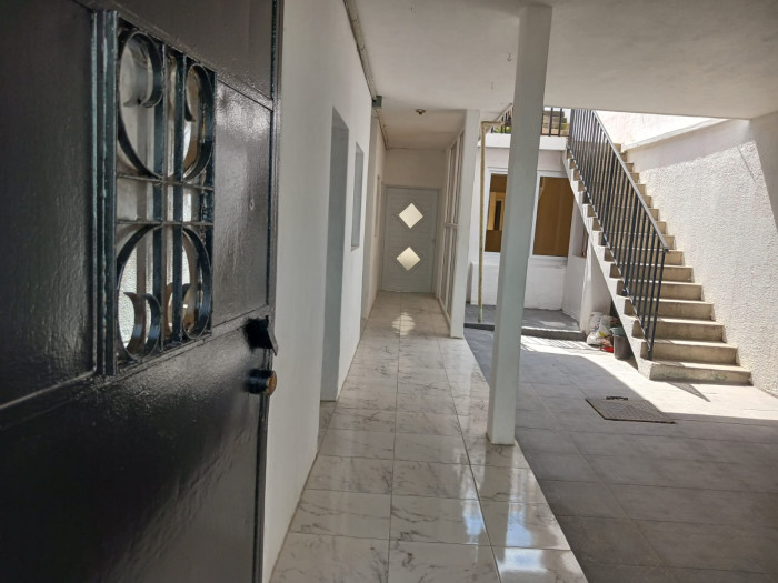 CASA REMODELADA EN VENTA EN ZONA 1 - Miniatura 15