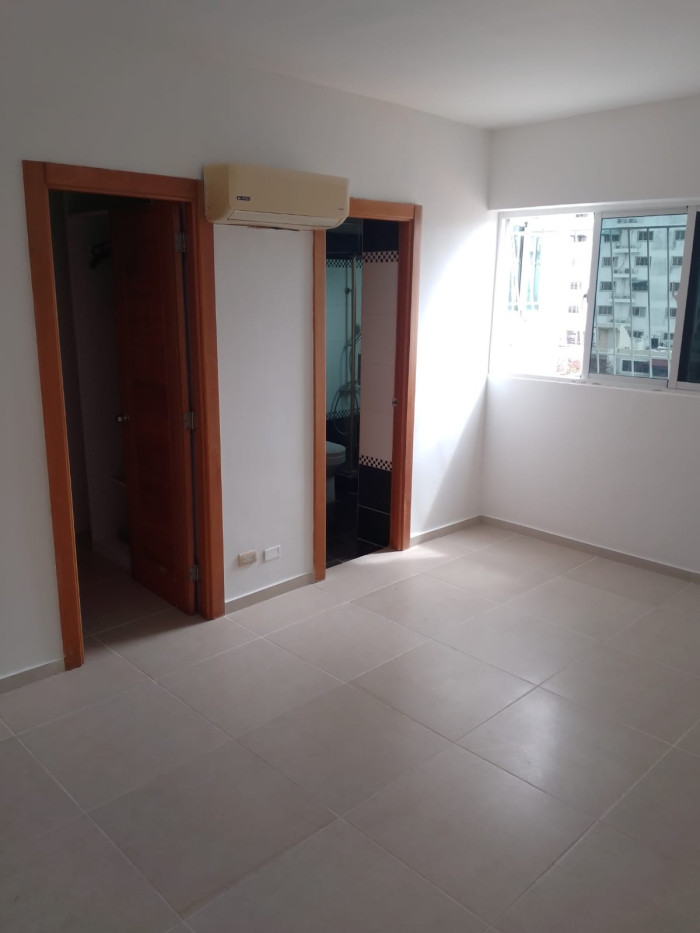 Apartamento en Alquiler en Evaristo Morales - 10