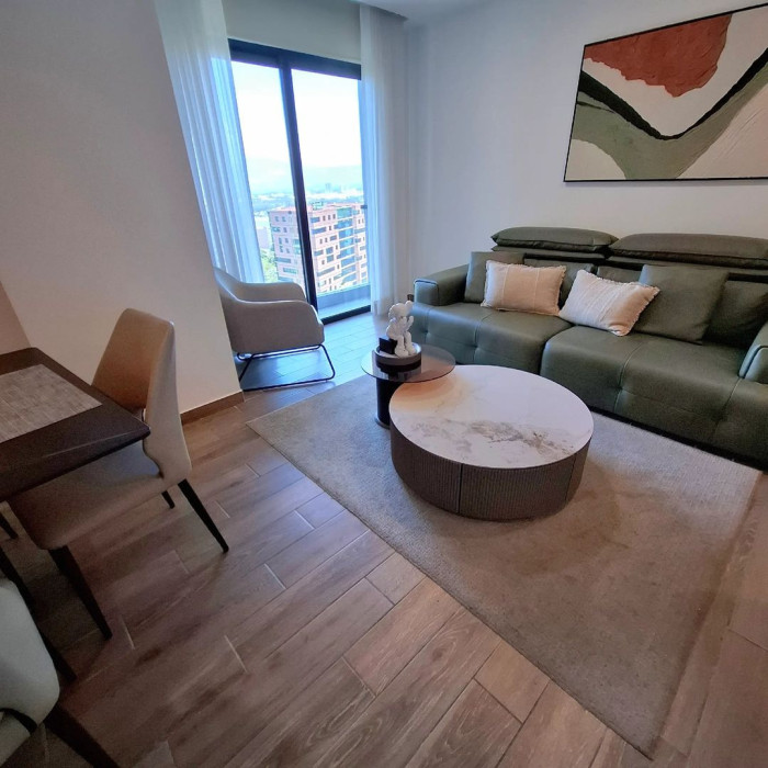 Apartamento Amueblado de 3 Habitaciones en Parque 14 - Image 2