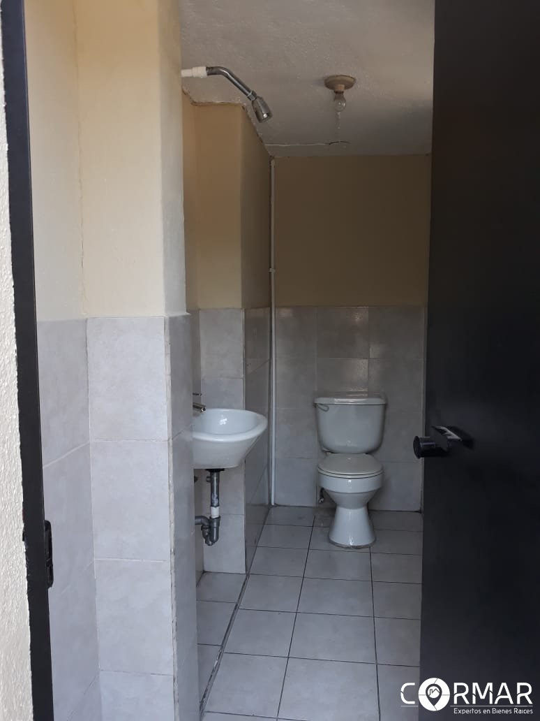 Local en alquiler Av. Petapa - Image 2